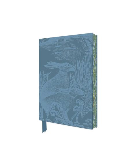 "leuchtturm1917" auf geprägtem blauen Einband, zeigt hasenartige Tiere und Pflanzenmuster, mit einem Bandmarker.