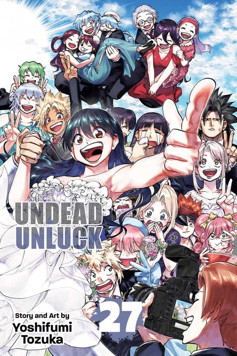 "UNDEAD UNLUCK" und "27" in großen Buchstaben. Charaktere feiern fröhlich vor einem wolkigen Himmel. Eine Kamera vorne.