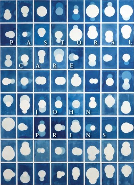 „Pastoral Care John Prins“ in weißen Buchstaben auf blauen Quadraten mit variierenden weißen Formen.