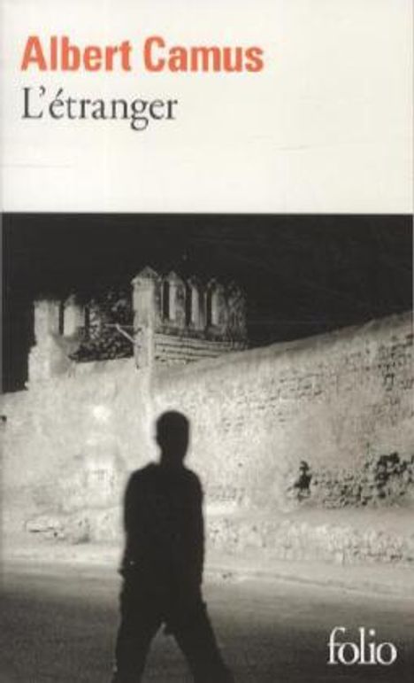Albert Camus: L'etranger, Buch