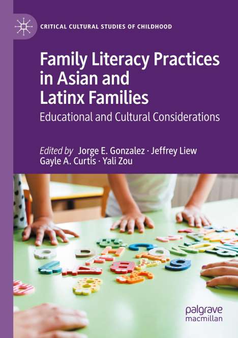 Family Literacy Practices in Asian and Latinx Families, Buch