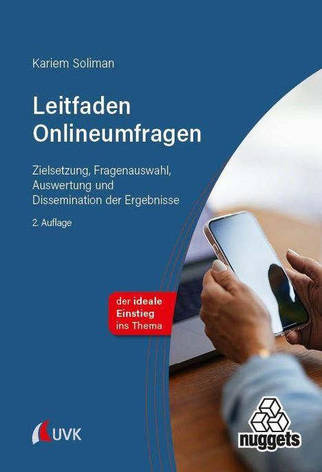 Text: „Karim Soliman, Leitfaden Onlineumfragen, Zielsetzung, ... 2. Auflage“. Eine Person hält ein Smartphone. Logos vorhanden.