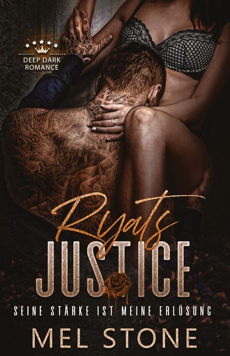 „Ryats Justice: Seine Stärke ist meine Erlösung“ steht groß. Ein tätowierter Mann umarmt eine Frau in Unterwäsche.