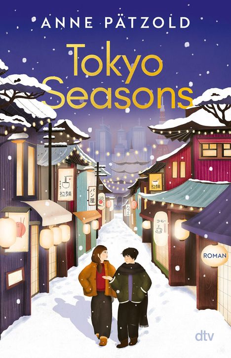 "Tokyo Seasons" prominent. Zwei Personen spazieren durch eine verschneite, festlich beleuchtete Straße, japanische Schriftzeichen auf Schildern.