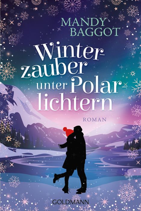 "Winterzauber unter Polarlichtern" von Mandy Baggot. Silhouette eines Paares vor verschneiter Berglandschaft und Polarlichtern.