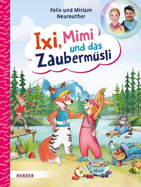 "Ixi, Mimi und das Zaubermüsli" zeigt einen Fuchs und Hasen beim Picknick neben einem Bach vor einer Bergkulisse.