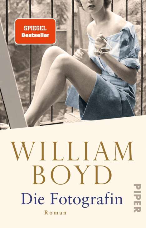 William Boyd: Die Fotografin, Buch