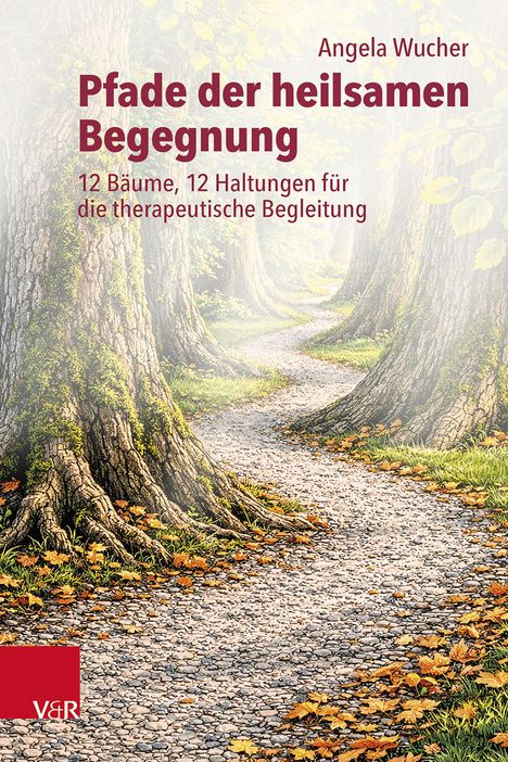 "Pfade der heilsamen Begegnung" von Angela Wucher. Ein Waldweg von Bäumen gesäumt, herbstliche Blätter am Boden.