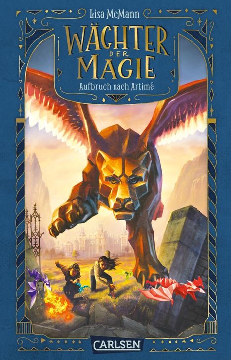 „Wächter der Magie: Aufbruch nach Artimé“. Eine große, geflügelte Statue über zwei Menschen in einer abenteuerlichen Landschaft.