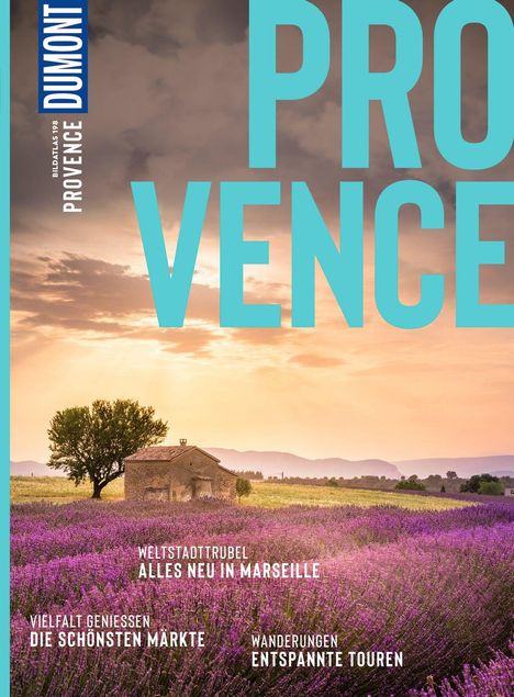 BILDATLAS 198 PROVENCE. Weltstadttrubel: Alles neu in Marseille. Vielfalt genießen: Die schönsten Märkte. Wandern: Entspannte Touren. Ein Lavendelfeld bei Sonnenuntergang mit einem einsamen Haus und Baum.