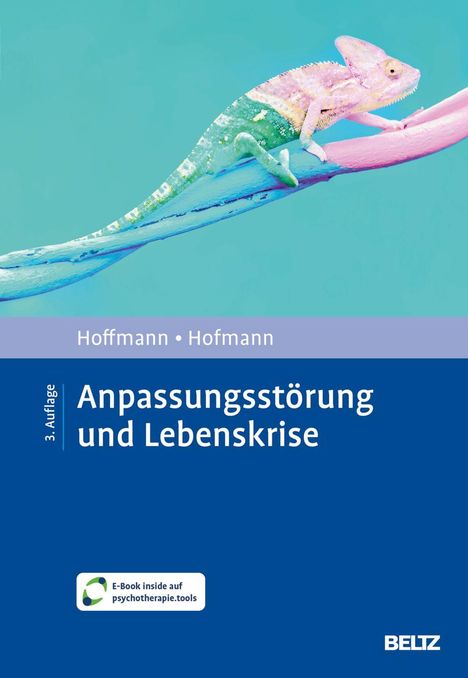 „Anpassungsstörung und Lebenskrise“. Ein Chamäleon auf einem Ast in Pastellfarben, vor hellblauem Hintergrund.