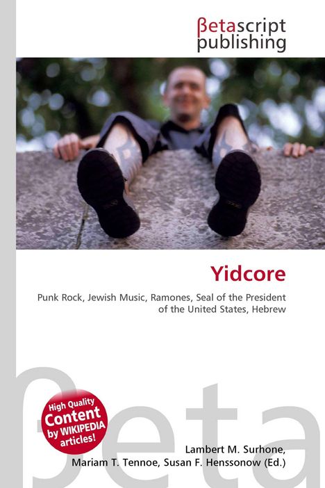 "Yidcore" in Rot, darunter Schlagworte wie "Punk Rock", "Jewish Music". Darüber unscharf sitzende Person auf Steinmauer.
