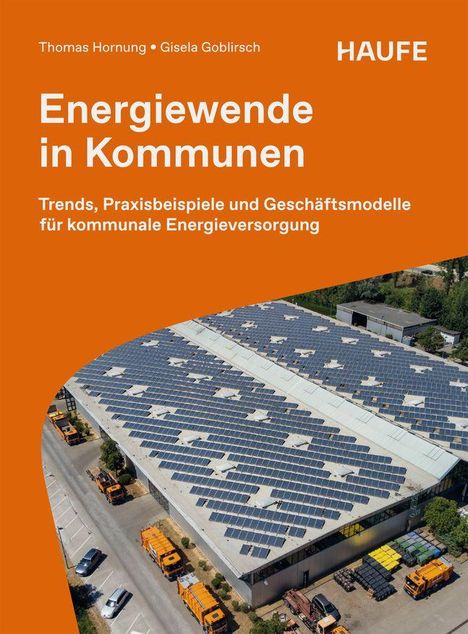 Titel: Energiewende in Kommunen. Thema: Solarpanels auf einem großen Gebäudedach. Farbe: Orange.