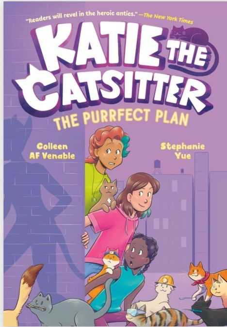 "Katie the Catsitter: The Purrfect Plan." Illustration von mehreren Menschen und Katzen in einer urbanen Umgebung.