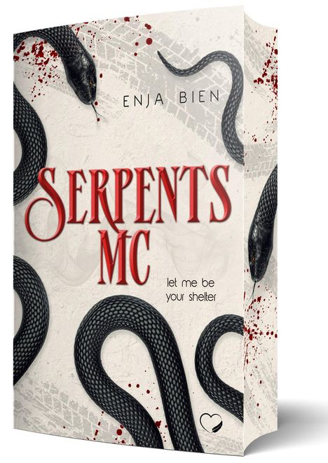 „SERPENTS MC“ in roten Buchstaben, schwarzer Schlangen und Blutspuren auf hellem Hintergrund. Romantisches Motiv.