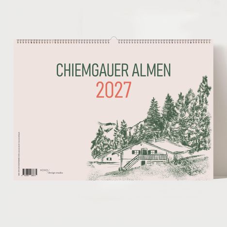 "CHIEMGAUER ALMEN 2027" oben. Illustration einer Alm mit Bäumen im Hintergrund.