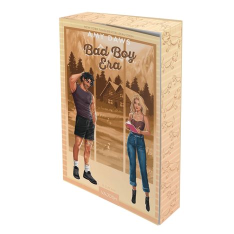Aufdruck: "AMY DAWS Bad Boy Era". Zwei Personen vor einer Hütte in einem bewaldeten Gebiet.