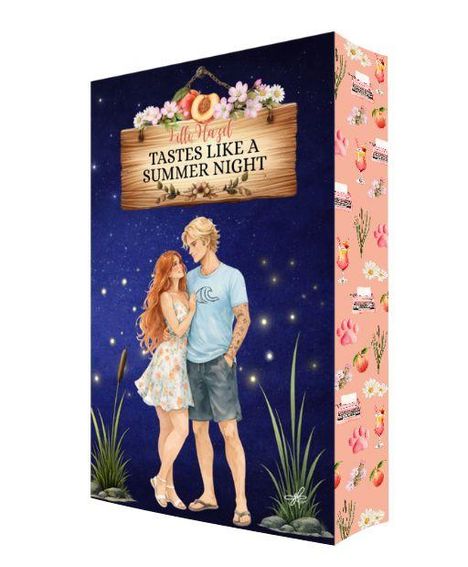 Ein Holzschild mit "Tastes Like a Summer Night", darunter ein Paar in Sommerkleidung vor einem sternenklaren Hintergrund.