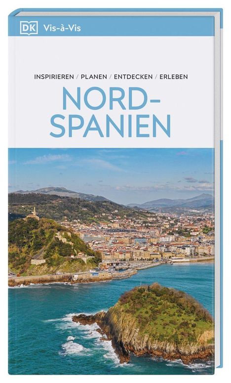 "NORDSPANien" in großen Buchstaben. Darunter eine Küstenlandschaft mit Stadt, Hügeln und Meer. "DK Vis-à-Vis" oben links.
