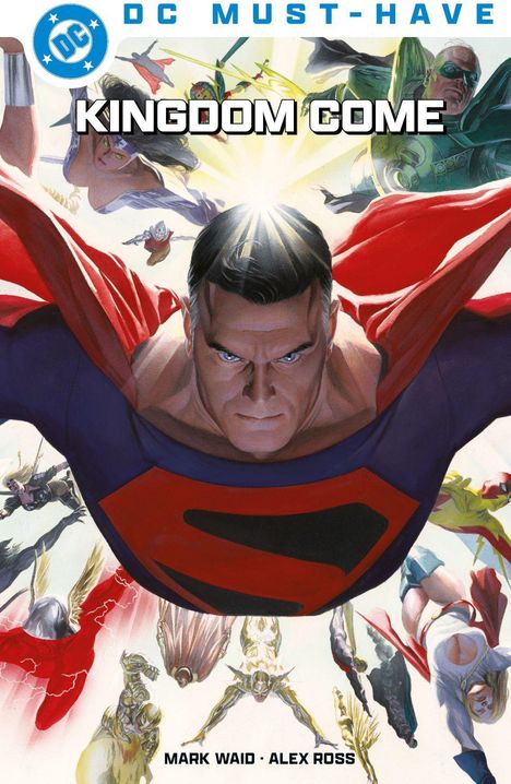 DC MUST-HAVE, KINGDOM COME. Ein Superheld in einem roten Cape fliegt, umgeben von weiteren Helden.