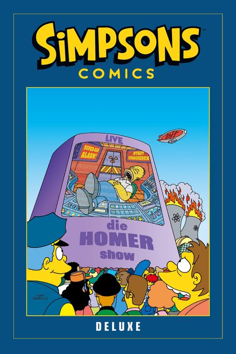 „Simpsons Comics“, „die HOMER show“, „SUPER-GAU ALARM!“, „STADT EVAKUIEREN“. Zuschauer schauen auf eine große Leinwand.