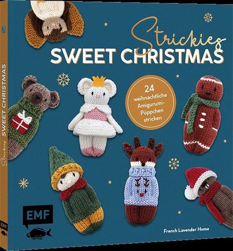 „Strickies SWEET CHRISTMAS“ oben in großen Buchstaben. Kuschelige Strickfiguren, z.B. Elch und Bär, auf blauem Hintergrund.