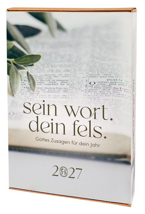 Auf einem Buch liegen Olivenzweige, Text: "Sein Wort. Dein Fels. Gottes Zusagen für dein Jahr 2027."