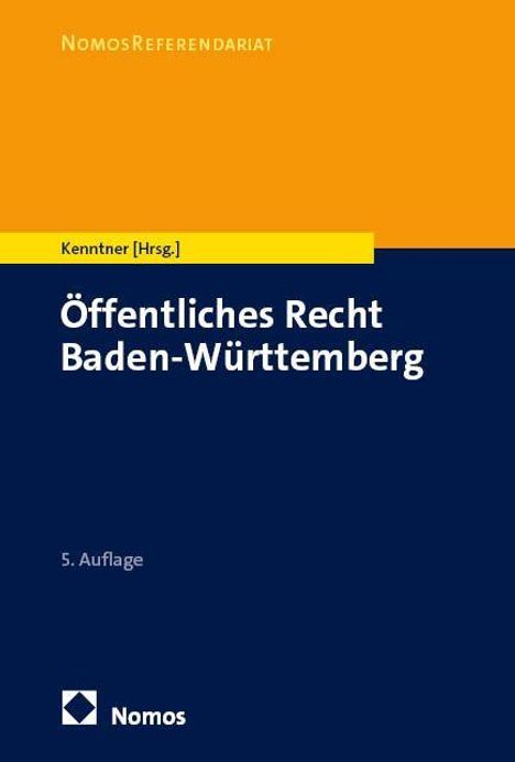 "Öffentliches Recht Baden-Württemberg, 5. Auflage" steht auf einem blau-gelben Buchcover. Unten ein Nomos-Logo.