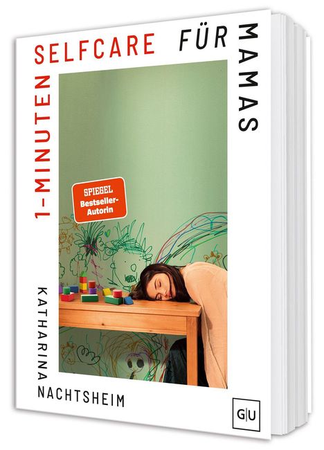 "1-Minuten Selfcare für Mamas" steht in großen Buchstaben. Eine Frau liegt schlafend auf einem Tisch mit Spielklötzen.
