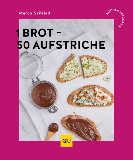 „1 Brot – 50 Aufstriche“, Marco Seifried. Drei Brotscheiben mit verschiedenen Aufstrichen, ein Glas und ein Holzlöffel.