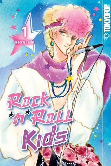 "Rock 'n' Roll Kids" steht in jugendlicher Schrift. Eine Person mit pinken Haaren hält ein Mikrofon. Bunte, auffällige Kleidung.

