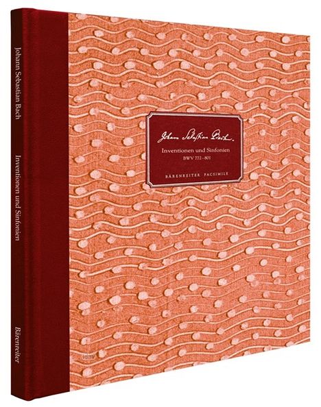 „Johann Sebastian Bach: Inventionen und Sinfonien BWV 772–801“ auf rotem Buch mit wellenförmigem Muster.