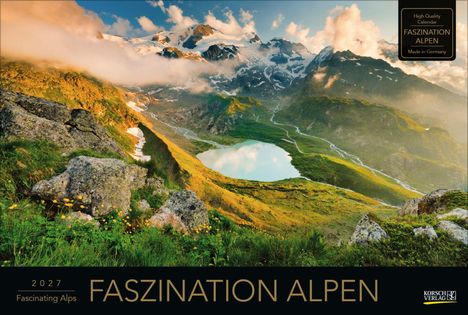 „Faszination Alpen 2027“. Kalendertitelbild zeigt eine beeindruckende Alpenlandschaft mit See, Bergen und Wolken. 
