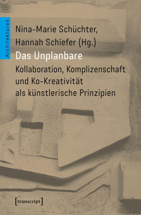 "Das Unplanbare" von Nina-Marie Schüchter und Hannah Schiefer. Sandsteinartige Strukturen im Hintergrund.