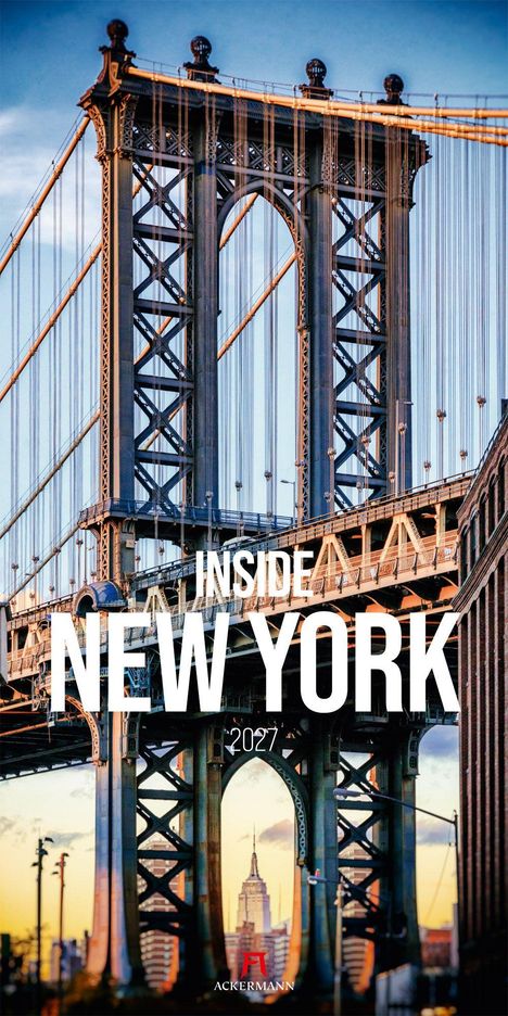 „INSIDE NEW YORK 2027“ in großen Buchstaben. Eine Brücke mit Blick auf das Empire State Building im Hintergrund.
