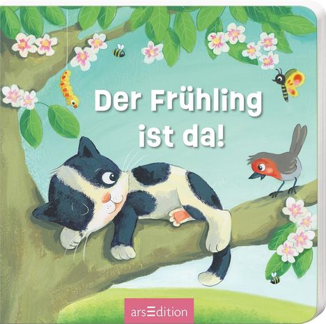 "Der Frühling ist da!" Ein Baum mit Blüten, ein Kätzchen ruht auf dem Ast, ein Vogel und Insekten sind umgeben von Blättern.