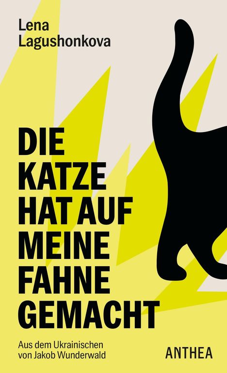„Die Katze hat auf meine Fahne gemacht“ von Lena Lagushonkova, aus dem Ukrainischen von Jakob Wunderwald. Schwarze Katzensilhouette.
