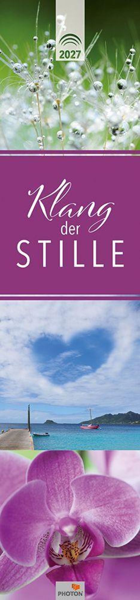 Text: "2027", "Klang der Stille". Blühende Gräser, blauer Himmel, Meer, lila Orchidee, Schmetterlingslogo.