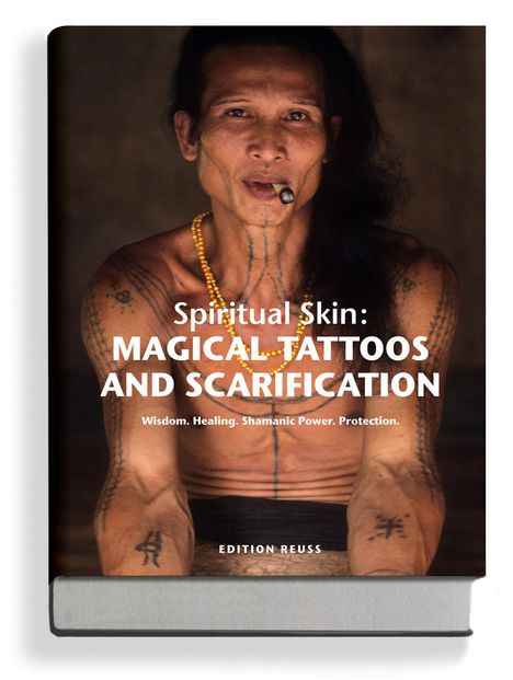 Lars Krutak: Spiritual Skin: MAGICAL TATTOOS AND SCARIFICATION, Buch