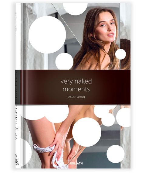 VERY NAKED MOMENTS - English Edition, Buch