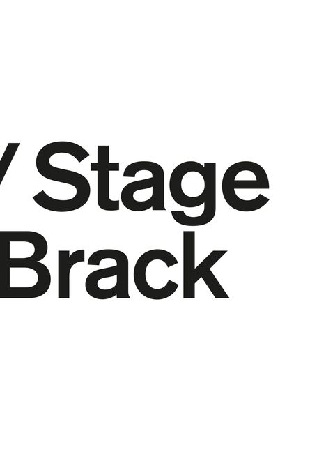 "Stage Brack" in schwarzer Schrift auf weißem Hintergrund, minimalistisch gestaltet.
