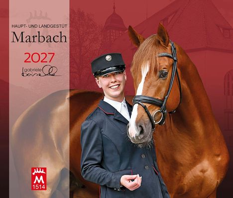Haupt- und Landgestüt Marbach 2027. Gabriele Boiselle. 
Person in Uniform mit lächelndem Gesicht führt ein braunes Pferd.