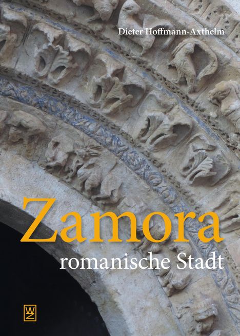 "Zamora romanische Stadt" ist in großen Buchstaben geschrieben. Reliefs aus Stein mit Tier- und Blattmotiven sind zu erkennen.