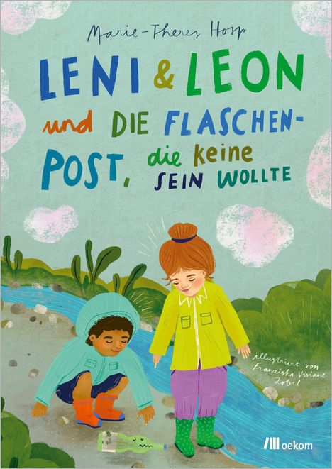 Buchtitel in bunten Buchstaben, zwei Kinder am Fluss, eines zeigt auf eine Flasche. Illustration von Natur.