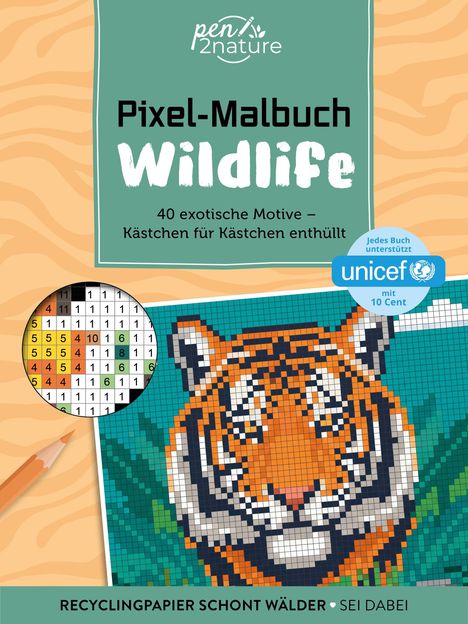 Text: "COVER IN ARBEIT". Illustration auf grünem Hintergrund: Ein offenes Buch und ein Logo links unten.
