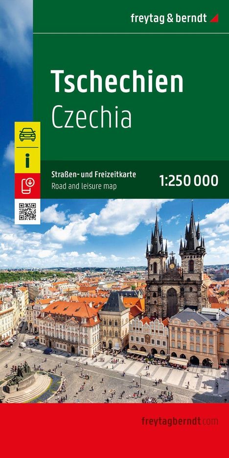 "Tschechien, Czechia, Straßen- und Freizeitkarte 1:250 000. Luftaufnahme eines historischen Platzes mit Kirche."