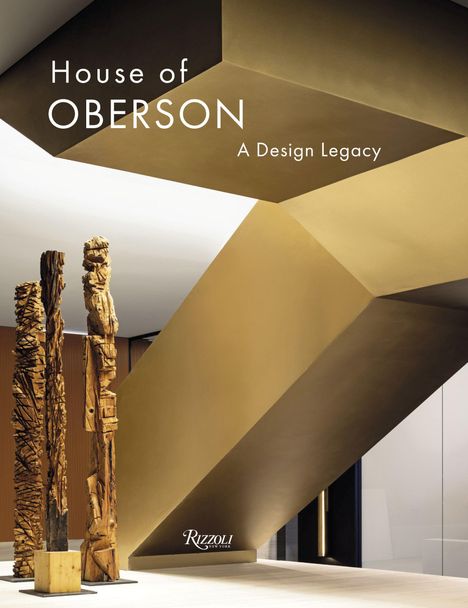 „House of OBERSON: A Design Legacy“. Moderne Architektur mit goldenen Strukturen und Holzskulpturen.