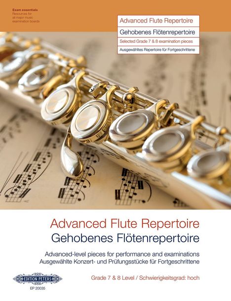 „Advanced Flute Repertoire. Gehobenes Flötenrepertoire. Grade 7 & 8. Schwierigkeit: hoch.“ Nahaufnahme einer Flöte auf Noten.