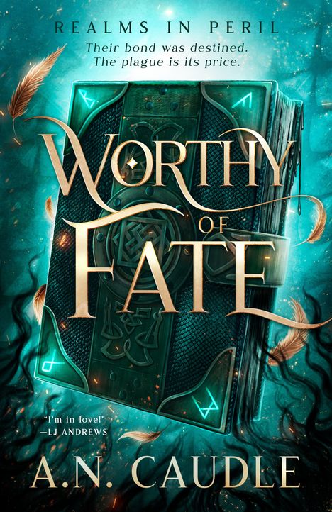 "Worthy of Fate" steht in großen Buchstaben auf einem verzierten, leuchtenden Buch. Federn schweben umher.