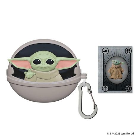 Ein Baby-Yoda in einer grauen Schale mit Karabiner und eine Karte mit Baby-Yoda in einem braunen Gewand.